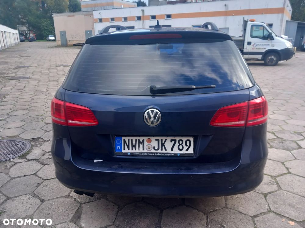 Volkswagen Passat Variant 2.0 Blue TDI SCR Comfortline - 6