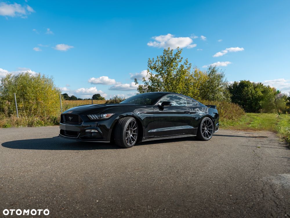 Ford Mustang 5.0 V8 GT - 2