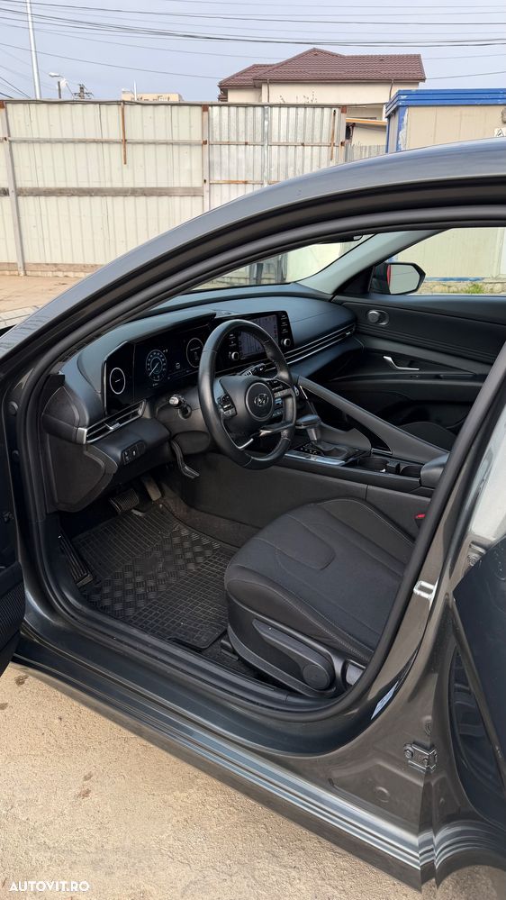 Hyundai Elantra 1.6 l 123 CP CVT Exclusive - 2