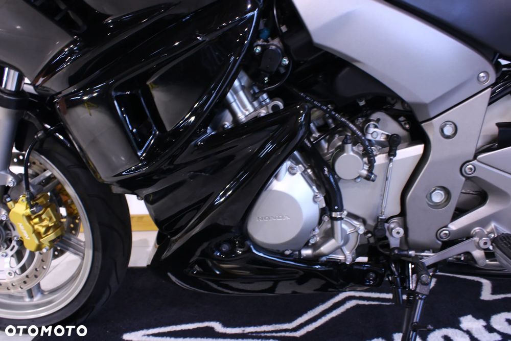 Honda CBF - 28
