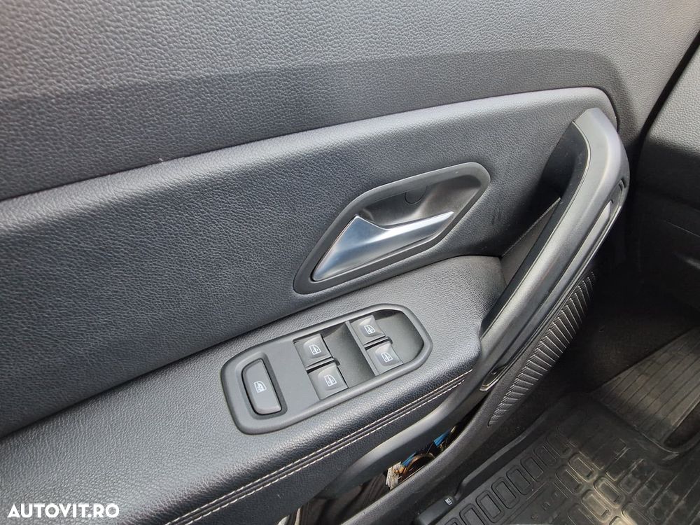 Dacia Duster TCe 150 GPF Prestige jante 17" - 13