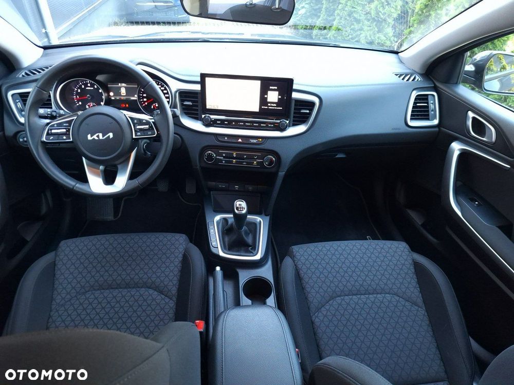 Kia Ceed 1.5 T-GDI S - 32