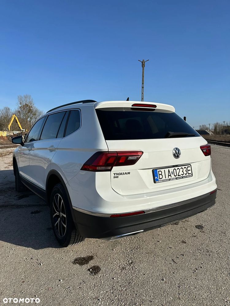 Volkswagen Tiguan - 4