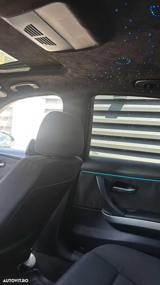 BMW Seria 3 320i - 3