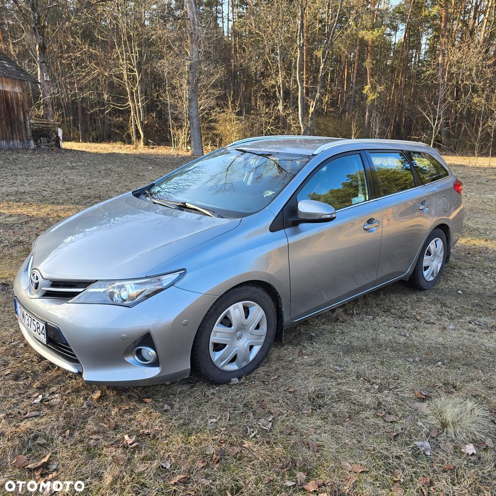 Toyota Auris 2.0 D-4D Premium - 1