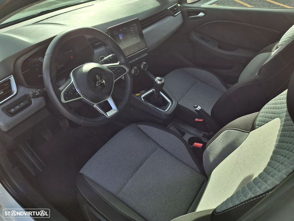 Mitsubishi Colt 1.0 MPI-T Invite - 11