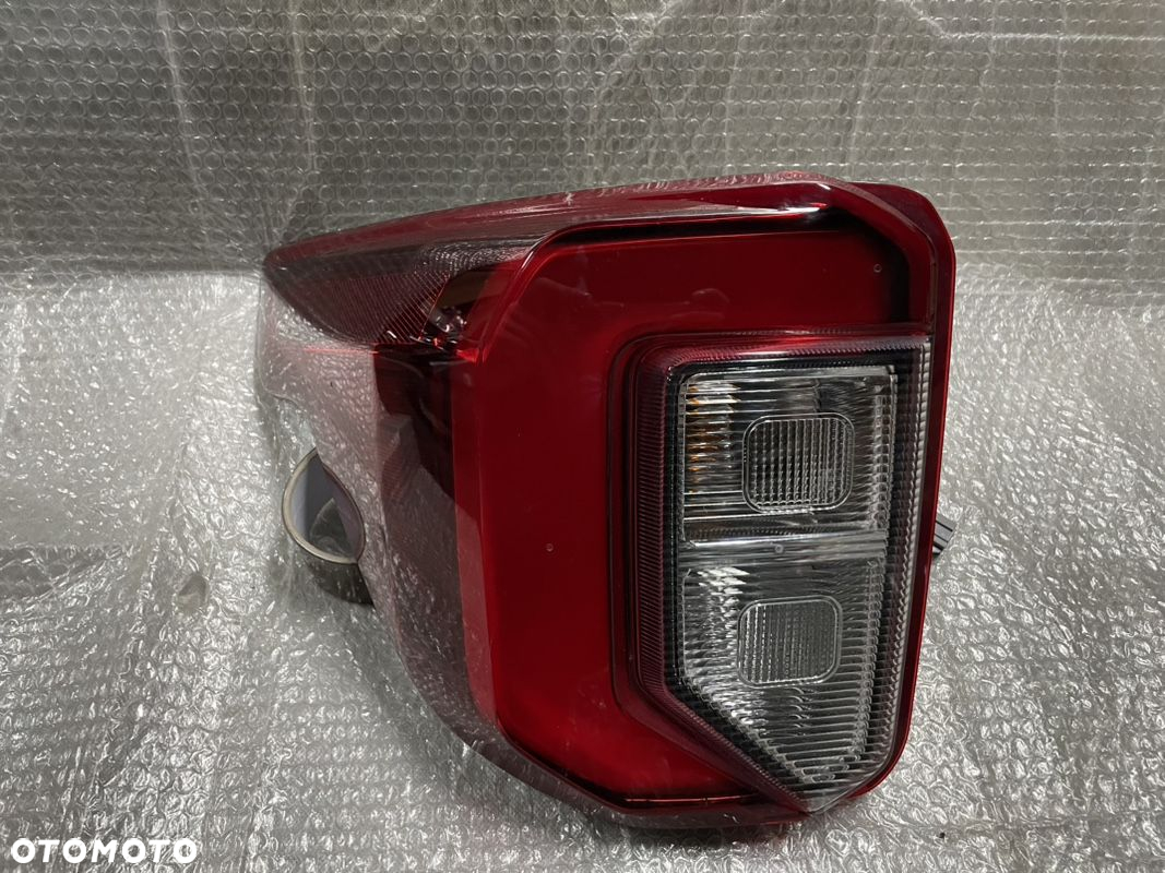 LAMPA TYŁ LEWA FORD EXPLORER LB5B-13405. 2019- - 12