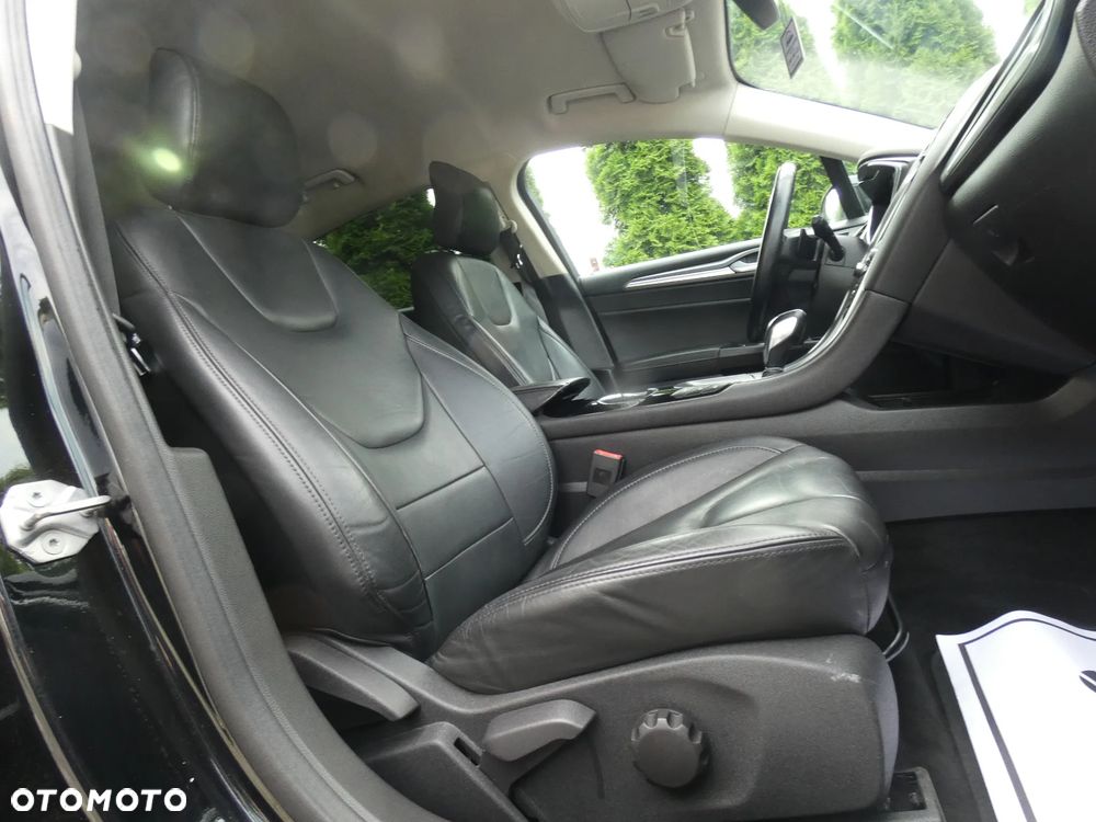 Ford Mondeo - 33