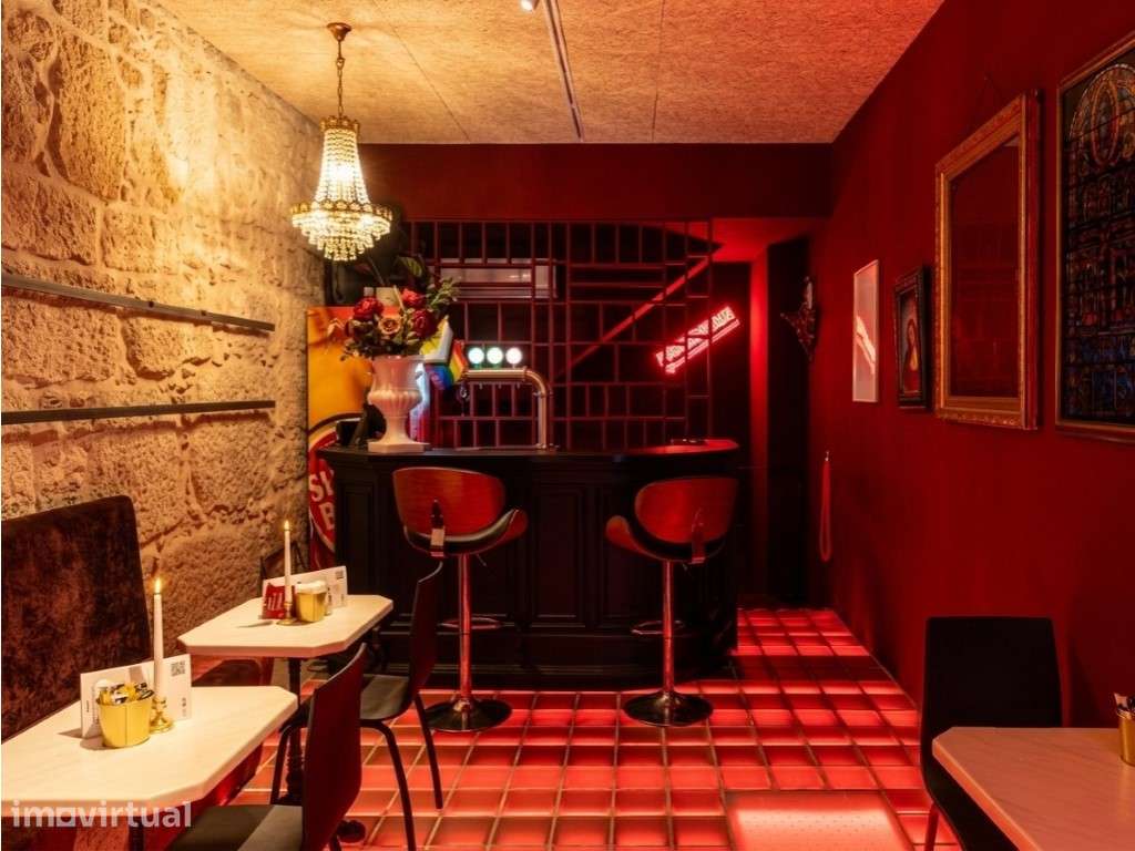 Trespasse de Restaurante/Bar no centro do Porto - Grande imagem: 3/30