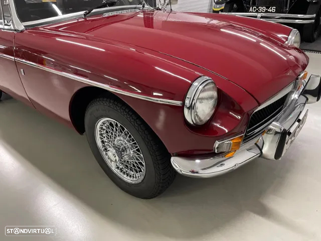MG MGB - 9