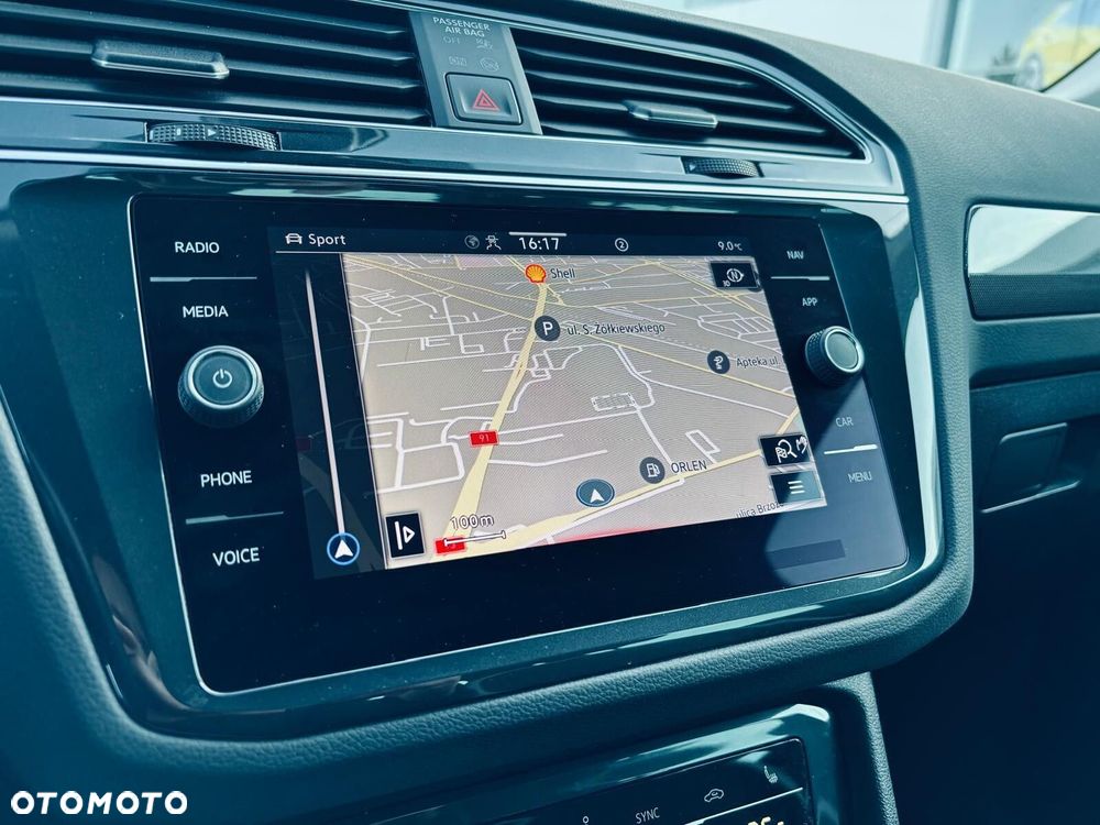 Volkswagen Tiguan 2.0 TSI 4Mot Urban Sport DSG - 28