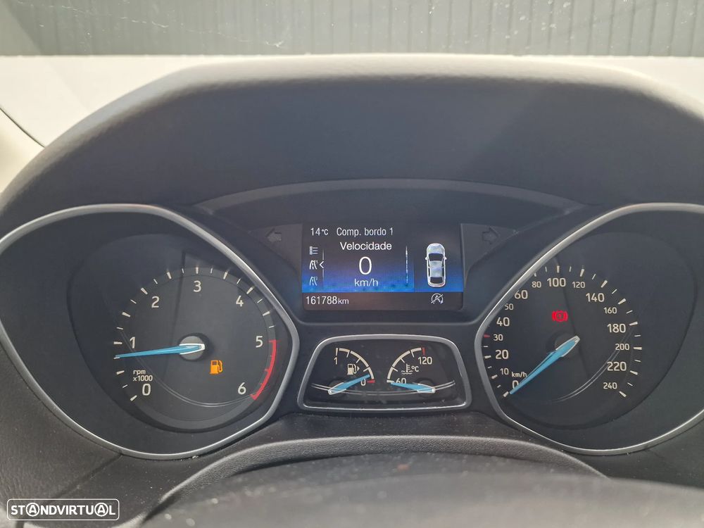 Ford Focus SW 1.5 TDCi DPF S&S Trend - 16