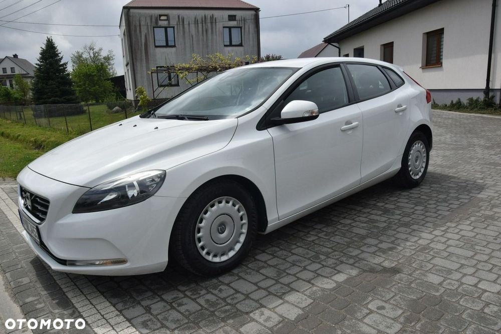 Volvo V40 D2 - 14