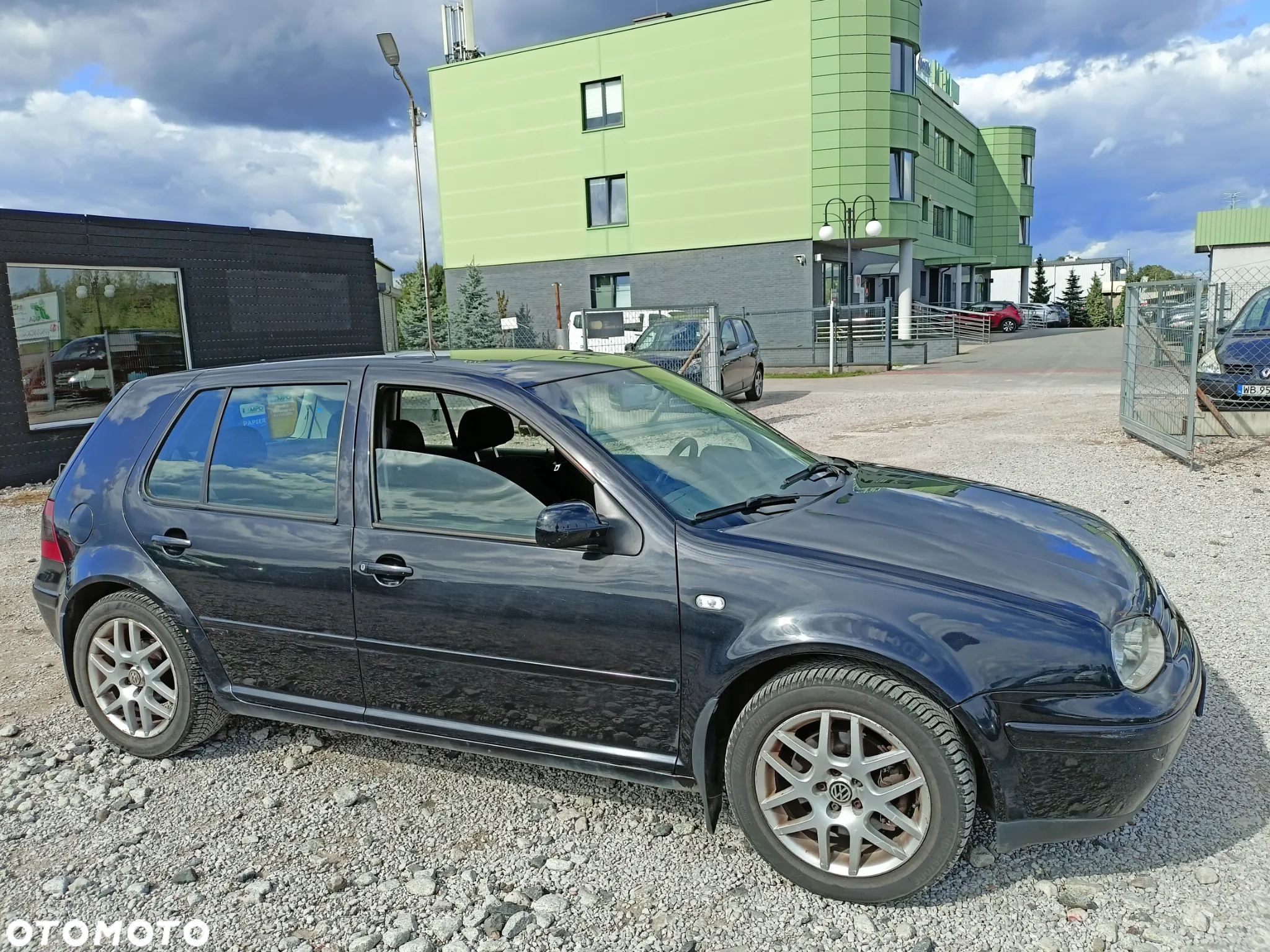 Volkswagen Golf - 6