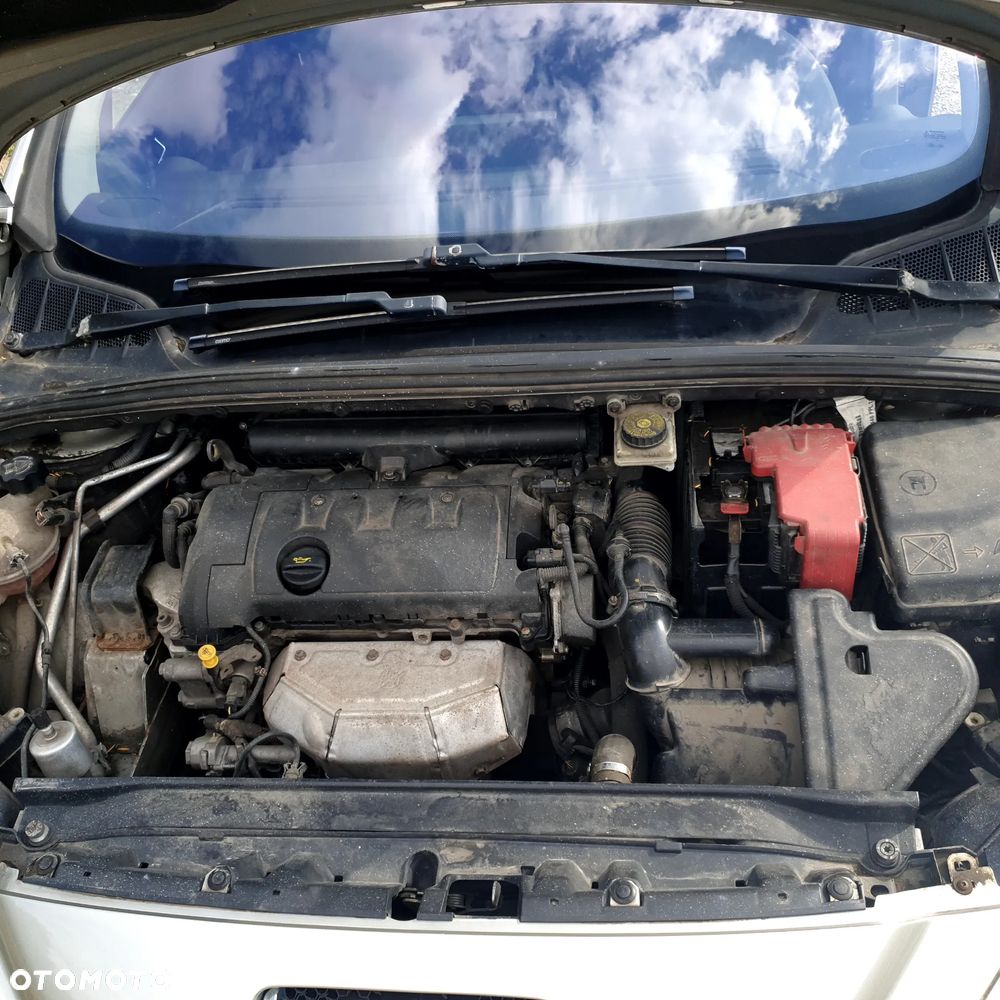 Peugeot 308 1.6 Premium - 8
