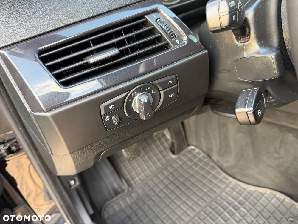 BMW Seria 5 525d Edition Lifestyle - 24
