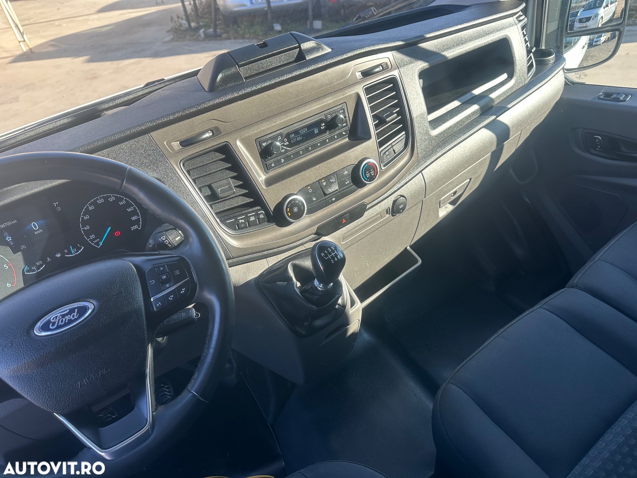 Ford Transit - 6