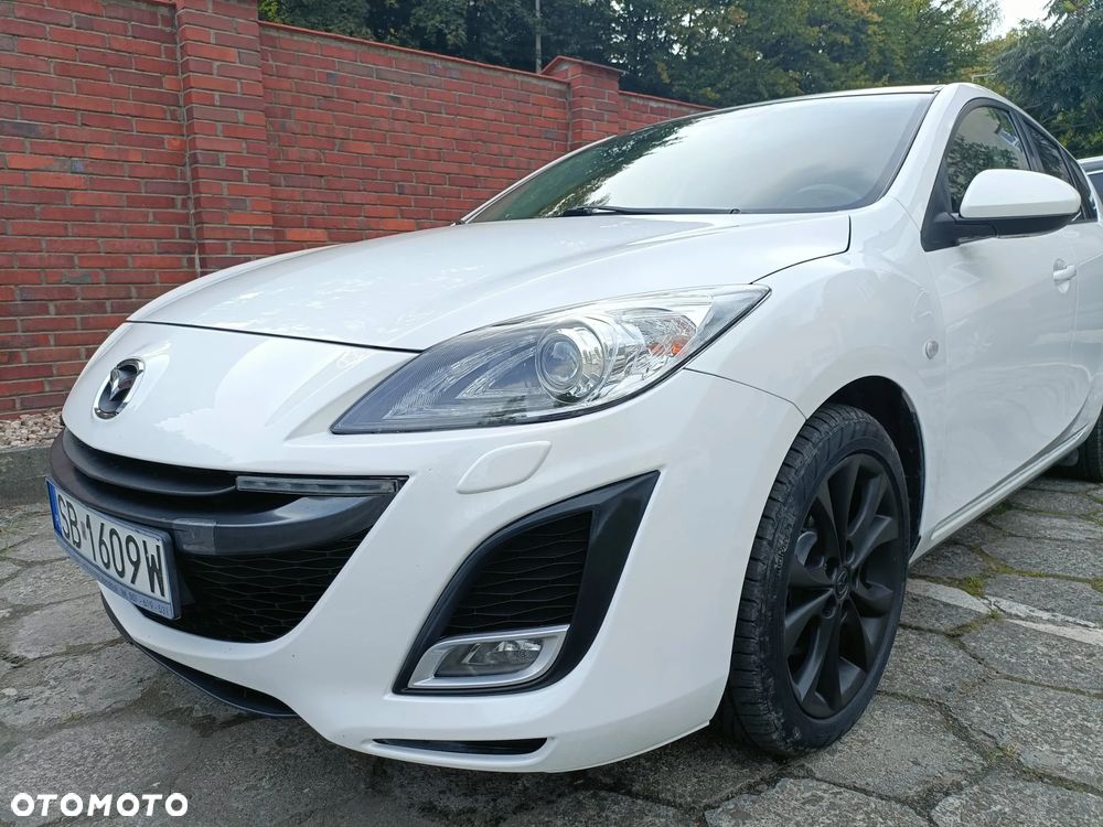 Mazda 3 2.0 Exclusive + - 27