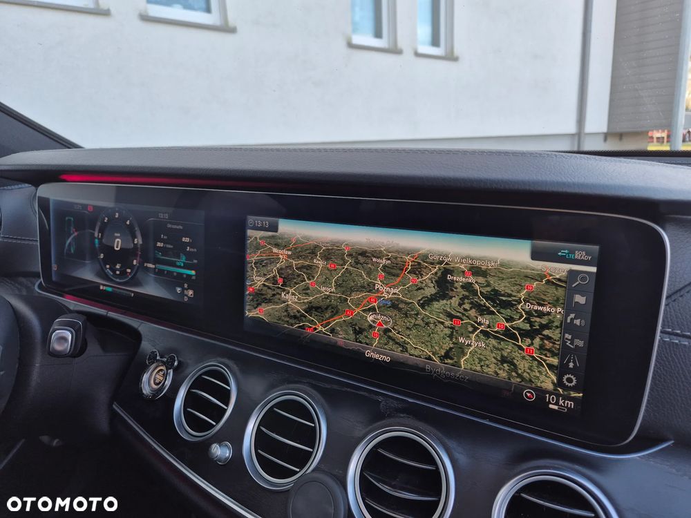 Mercedes-Benz Klasa E 220 d T 9G-TRONIC AMG Line - 14