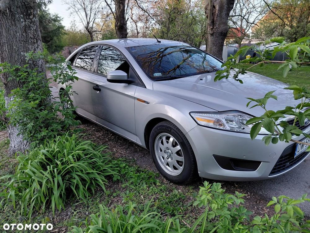 Ford Mondeo 2.0 TDCi Ambiente - 2
