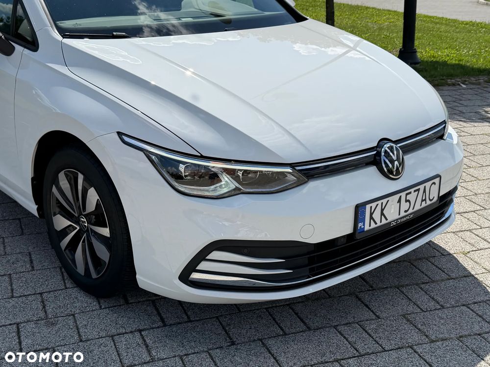 Volkswagen Golf - 8
