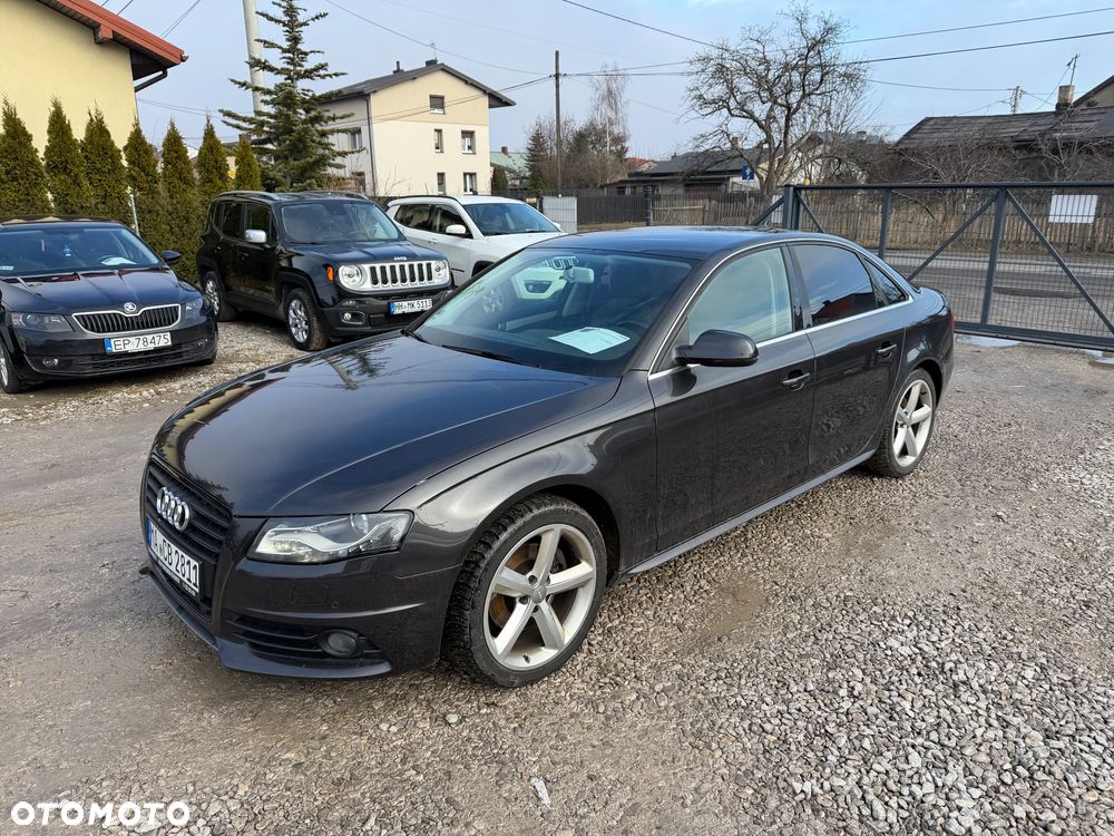 Audi A4 Limousine - 14