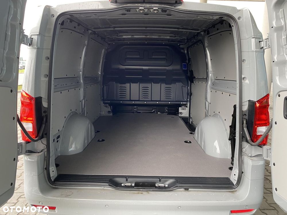 Mercedes-Benz Vito - 8