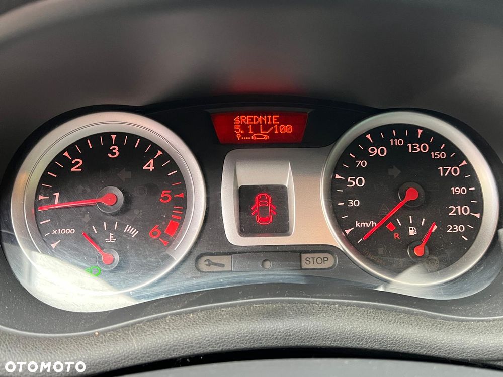 Renault Clio 1.5 dCi Authentique - 11