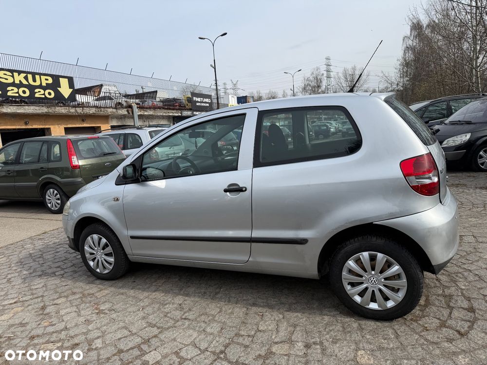 Volkswagen Fox - 4