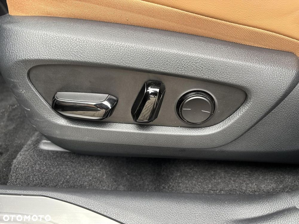 Lexus NX 350h Prestige AWD - 21