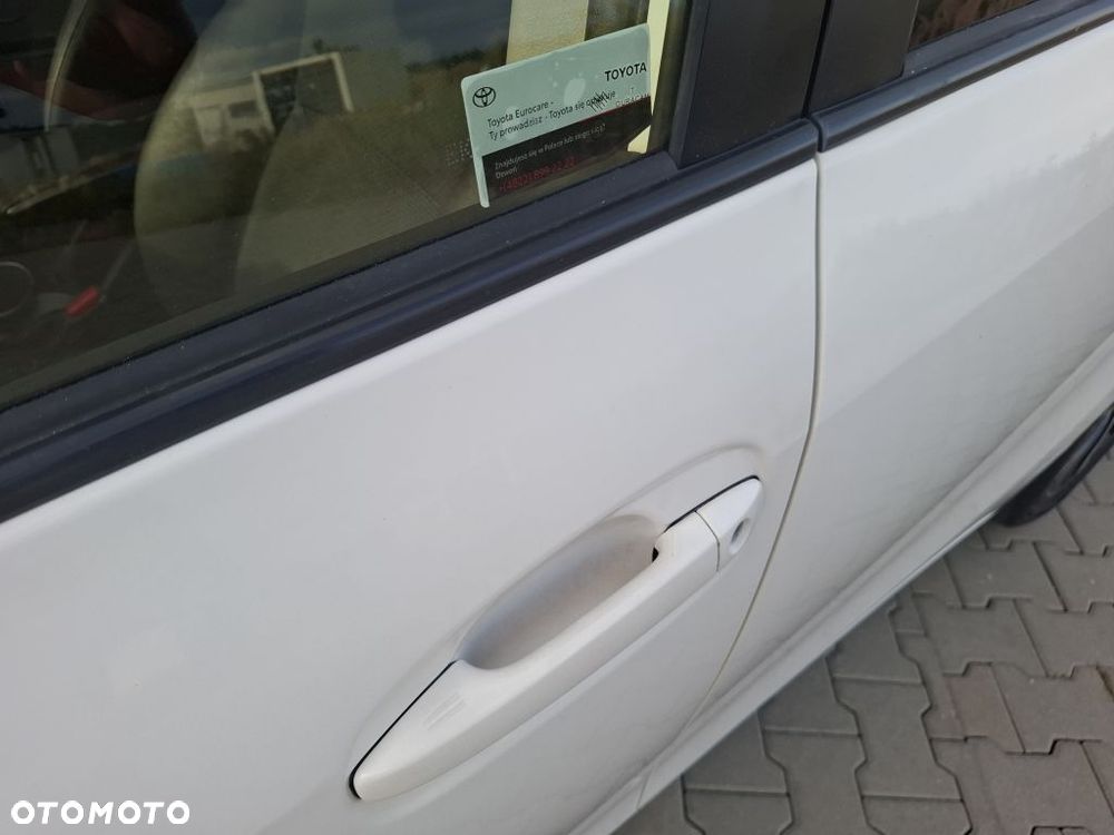 Toyota Verso 1.8 Premium MS - 12