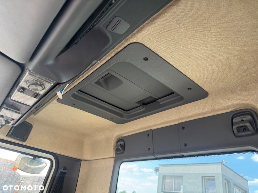 Renault Kerax 270 DCi Wywrotka 3 str 2002 r. SPECJALNY - 34