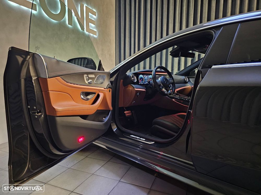 Mercedes-Benz AMG GT 63 4Matic+ - 8
