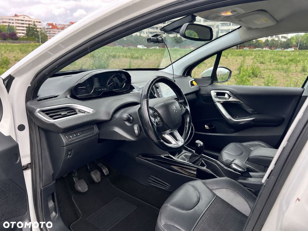 Peugeot 2008 - 7