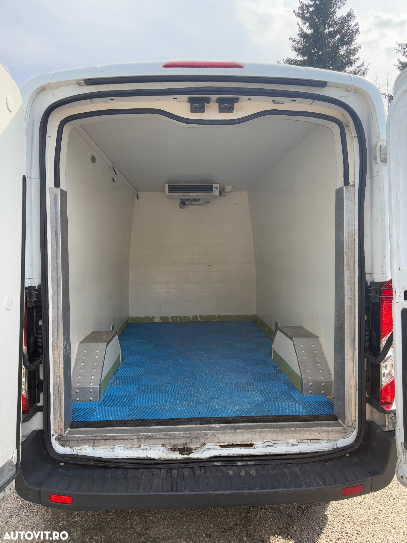 Ford Transit - 7