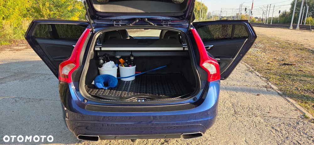 Volvo V60 D4 Drive-E Ocean Race - 25