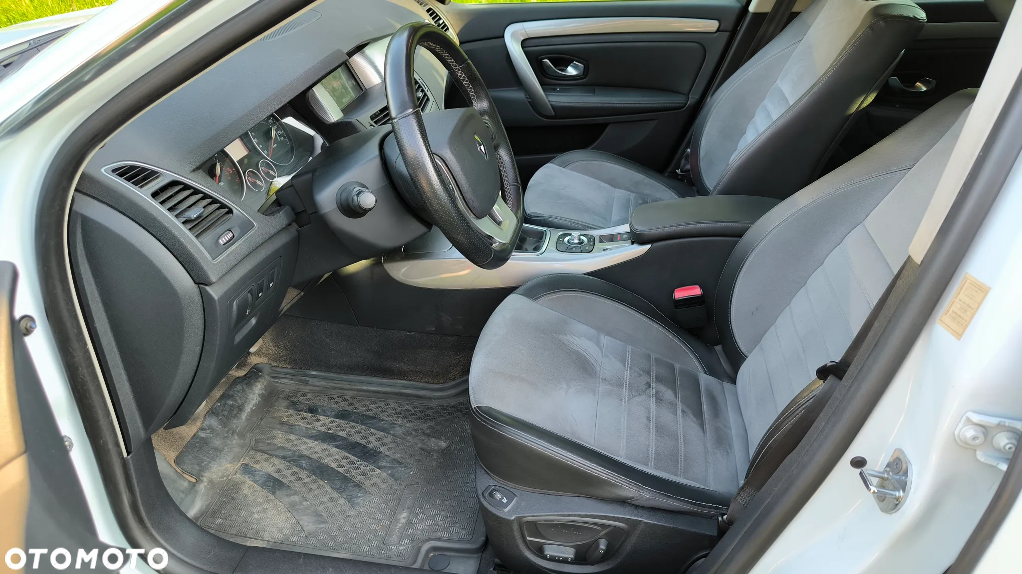 Renault Laguna ENERGY dCi 175 FAP Start & Stop Initiale - 7