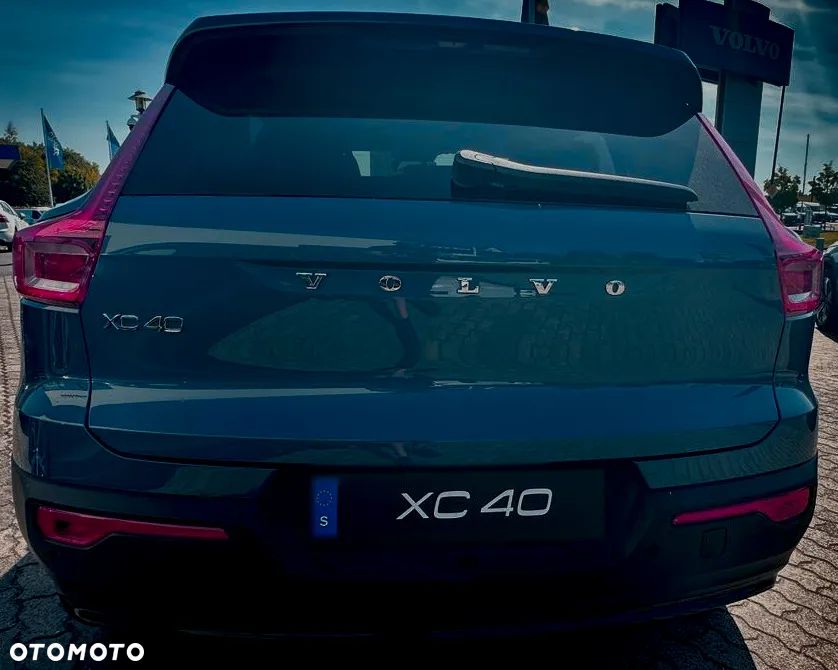 Volvo XC 40 B4 B AWD DKG Inscription - 8