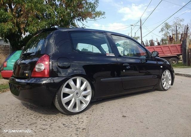 Renault Clio 1.5 dCi Dynamique S - 5