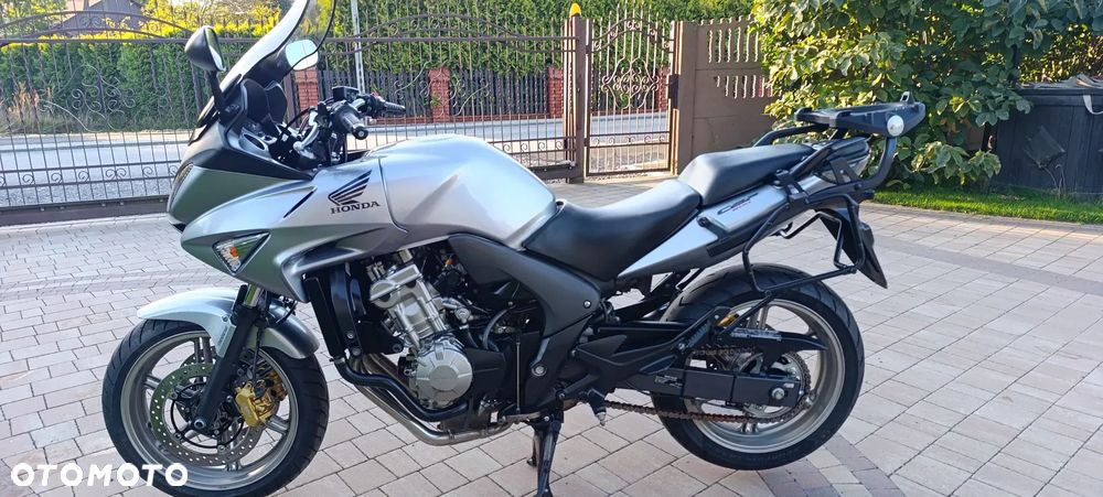 Honda CBF - 2