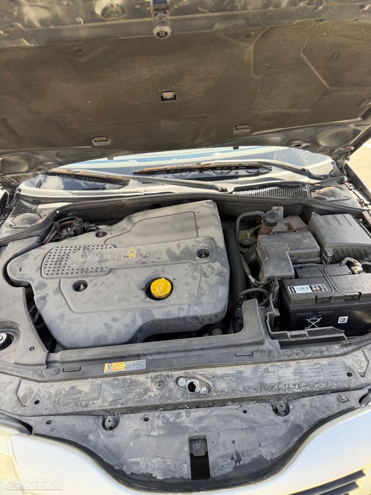 Renault Laguna 1.9 dCi Privilège - 6