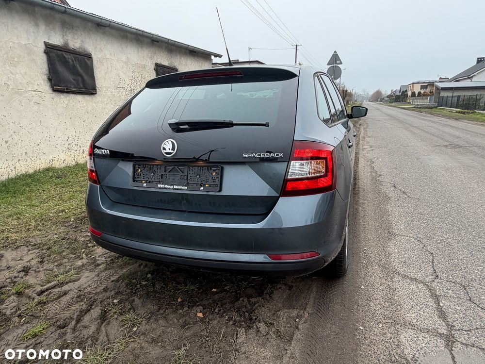 Skoda RAPID 1.2 TSI Style Plus - 16