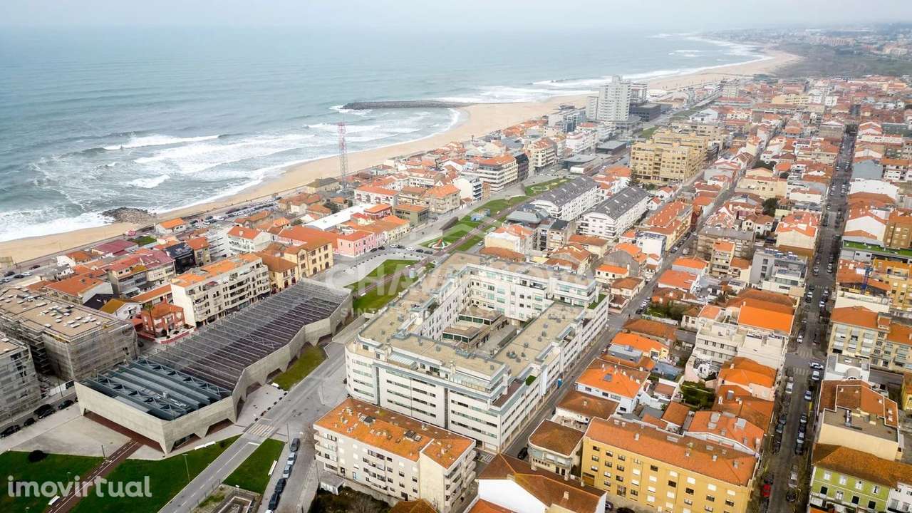 A 250 m do Mar | T2 com Garagem Box + 1 Lugar em Espinho SD/04570PG - Grande imagem: 3/27