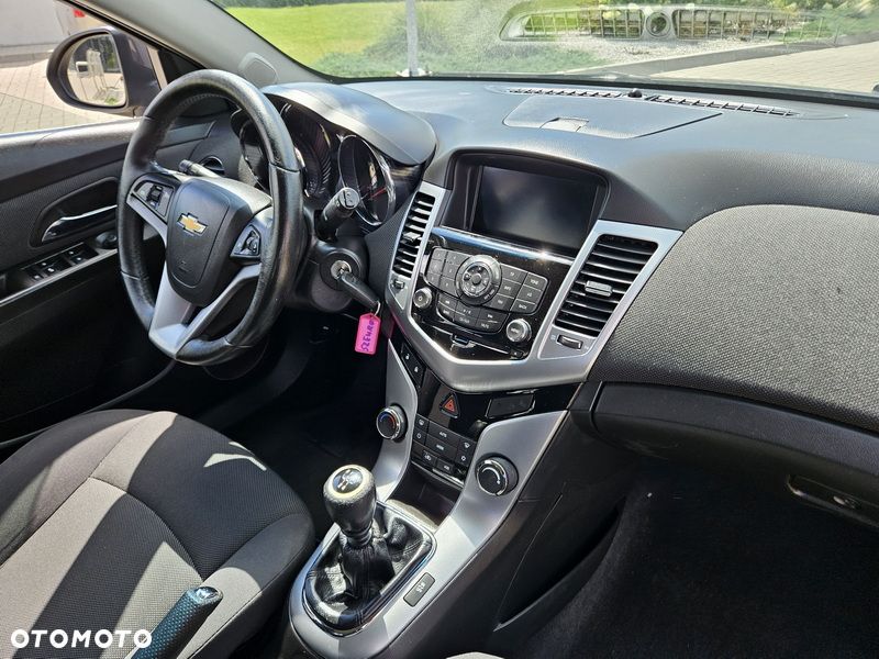 Chevrolet Cruze 1.8 LT - 14