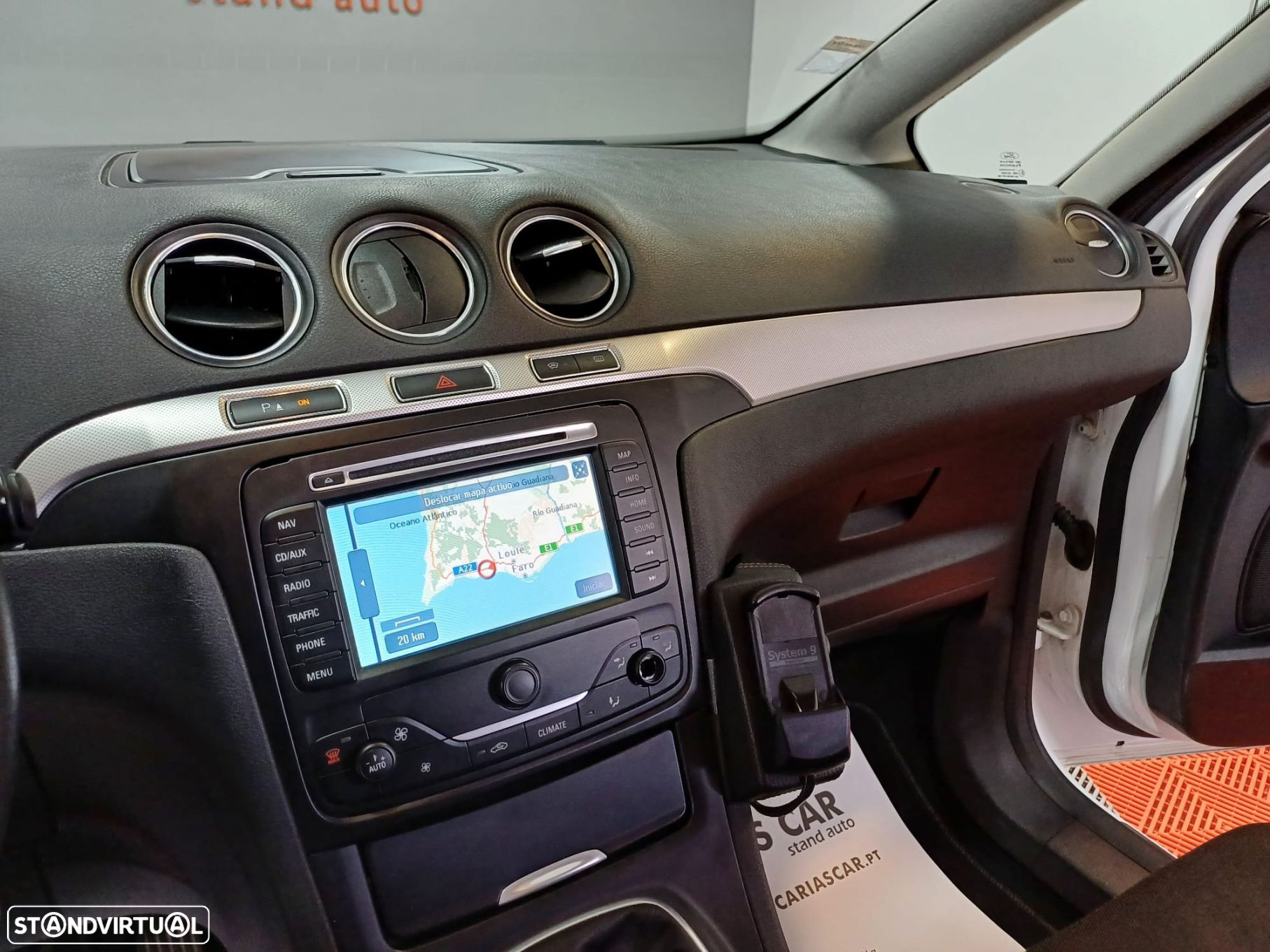 Ford S-Max - 19