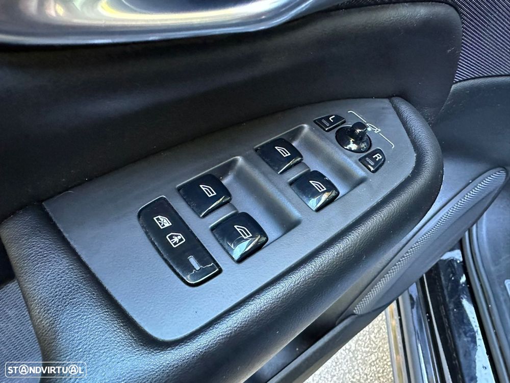 Volvo XC 90 2.0 B5 Ultimate Dark AWD - 21