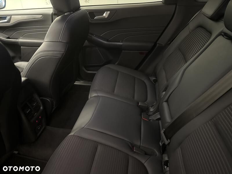 Ford Kuga - 22