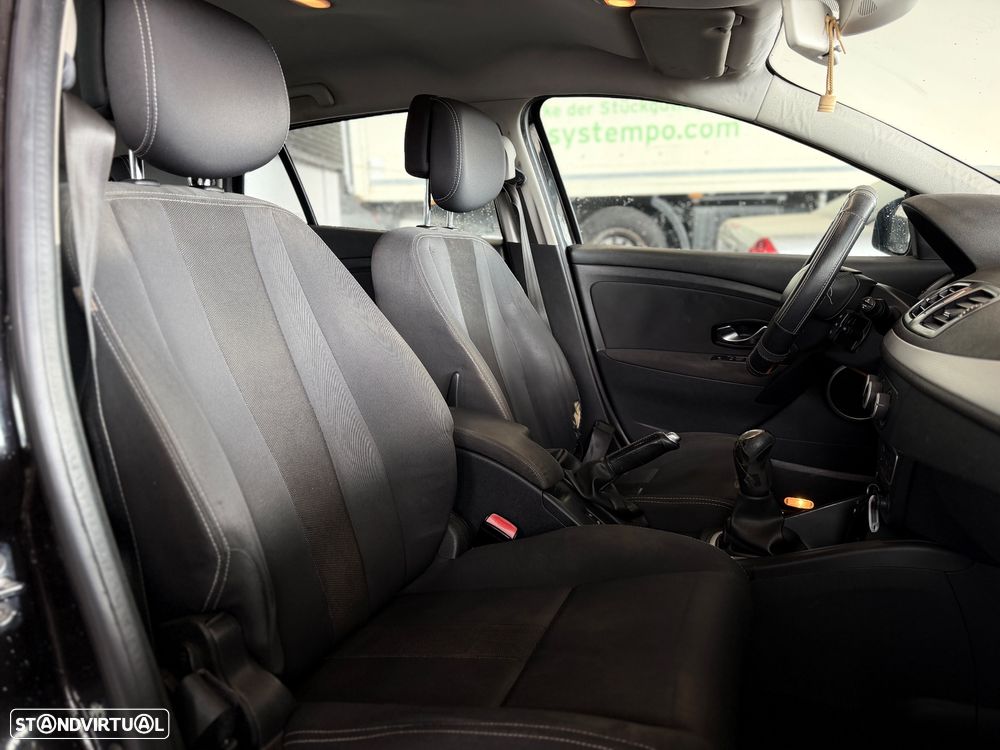 Renault Mégane Sport Tourer 1.5 dCi Dynamique - 23