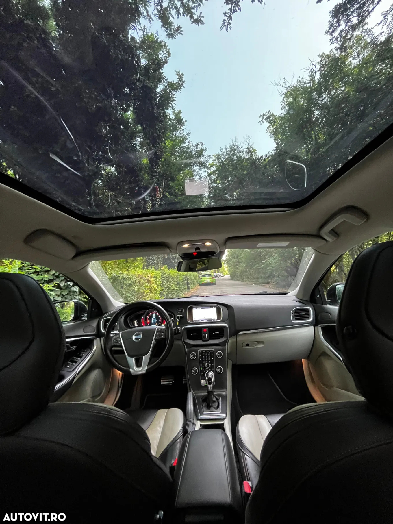Volvo V40 Cross Country T5 AWD Geartronic Momentum - 7