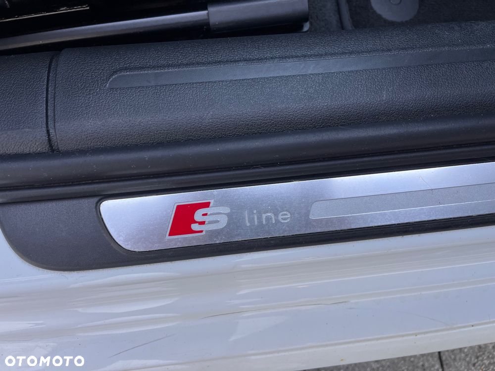 Audi A4 Avant 2.0 TDI DPF quattro S tronic S line Sportpaket - 29